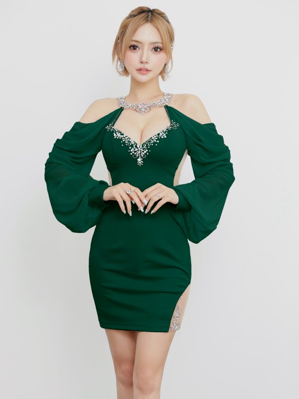 ダークグリーン　モデル：葉月芽生　身長：157cm　着用サイズ：Sサイズ