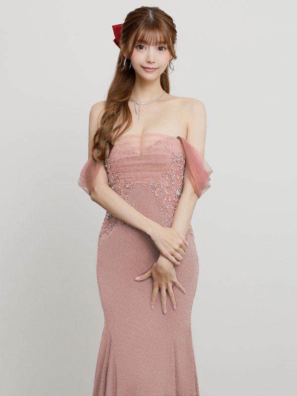 ピンク モデル：りこ　身長：167cm　着用サイズ：Sサイズ