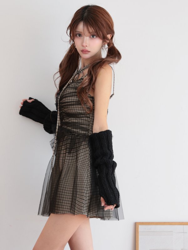 ベージュ　モデル：まりん　身長：164cm　着用サイズ：Sサイズ