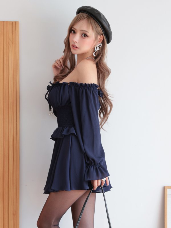 ネイビー　モデル：葉月芽生　身長：157cm　着用サイズ：Sサイズ