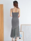グレー モデル:葉月芽生 身長:157cm 着用サイズ:Sサイズ