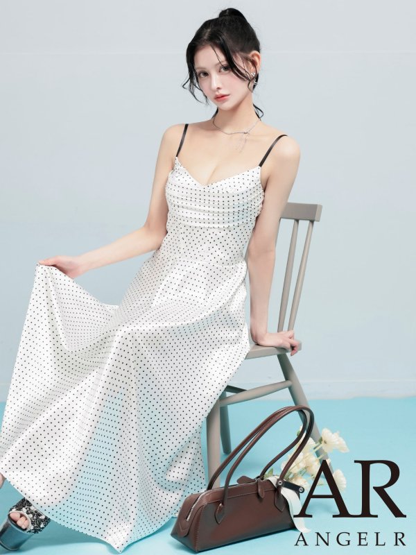 ホワイト　モデル：ミレイ　身長：156cm　着用サイズ：Sサイズ