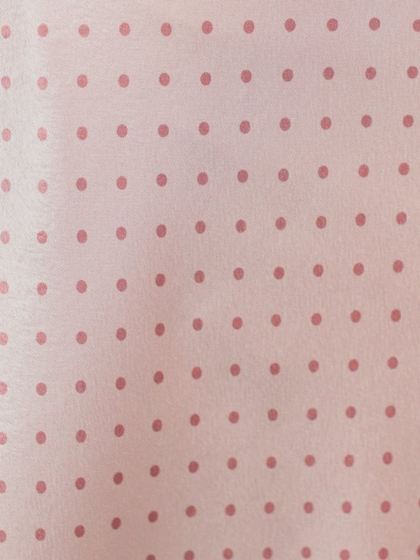 ピンク　モデル：るりぴ　身長：165cm　着用サイズ：Sサイズ