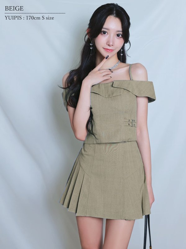 ベージュ　モデル：ゆいぴす　身長：170cm　着用サイズ：Sサイズ