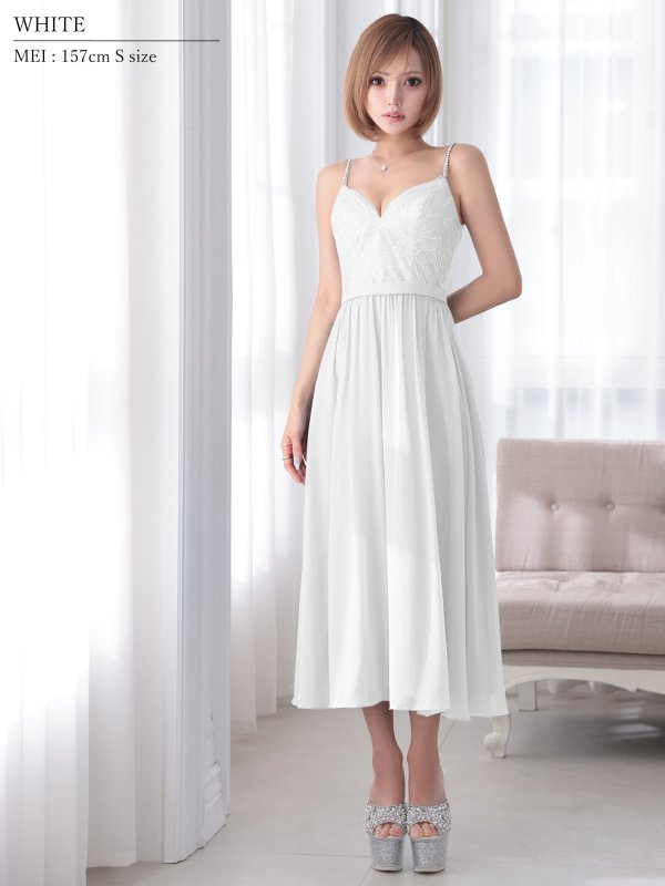 ホワイト　モデル：葉月芽生　身長：157cm　着用サイズ：Sサイズ