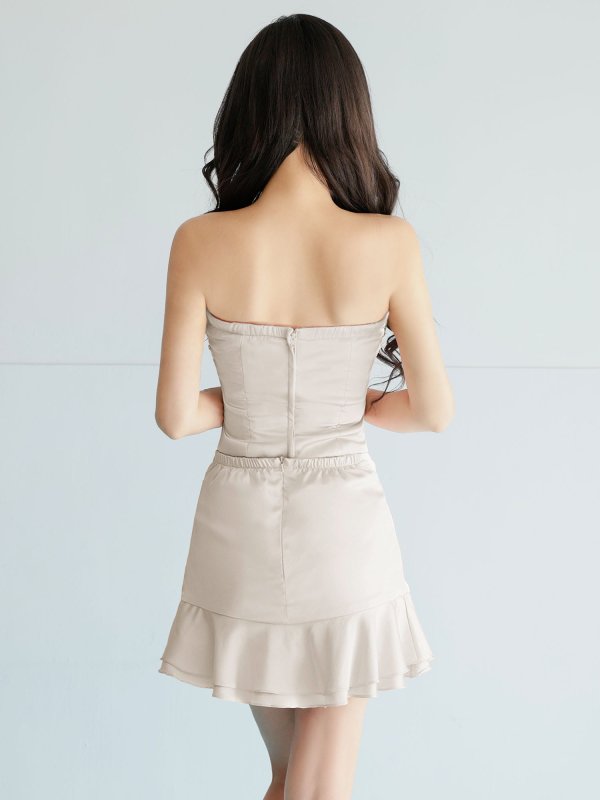 アイボリー　モデル：葉月芽生　身長：157cm　着用サイズ：Sサイズ