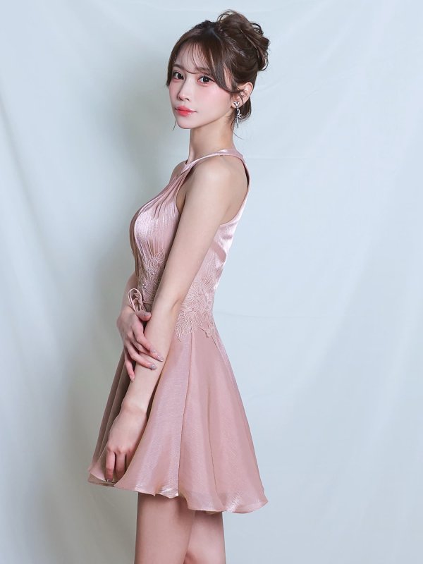 ピンク　モデル：るりぴ　身長：165cm　着用サイズ：Sサイズ