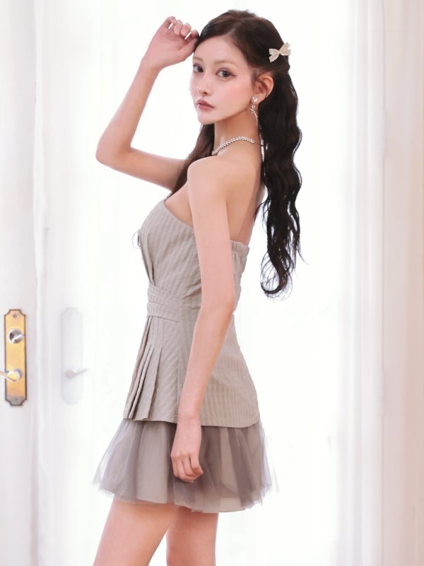 グレージュ　モデル：ミレイ　身長：156cm　着用サイズ：Sサイズ