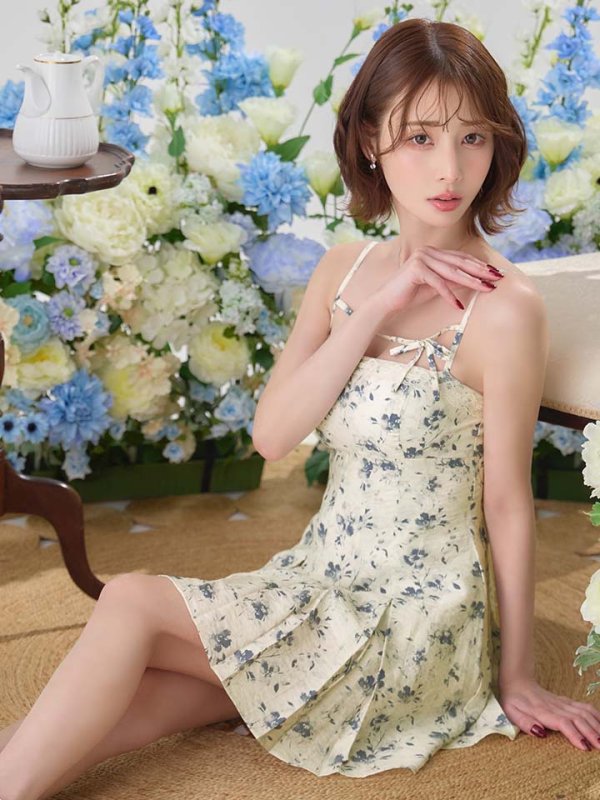 ブルー モデル：天海りこ　身長：156cm　着用サイズ：Sサイズ