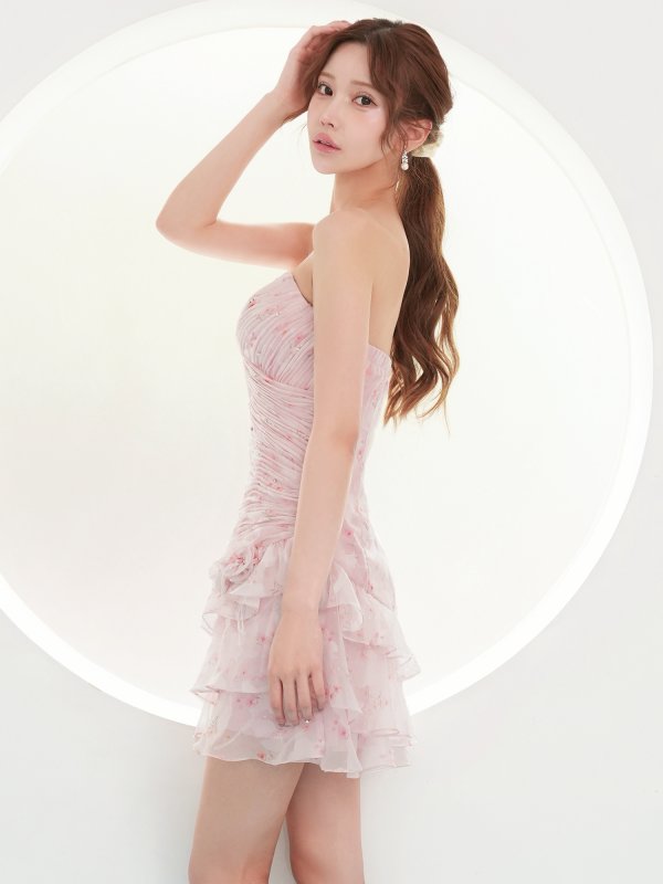 ピンク　モデル：るりぴ　身長：165cm　着用サイズ：Sサイズ