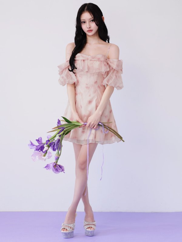 ピンク　モデル：ミレイ　身長：156cm　着用サイズ：Sサイズ