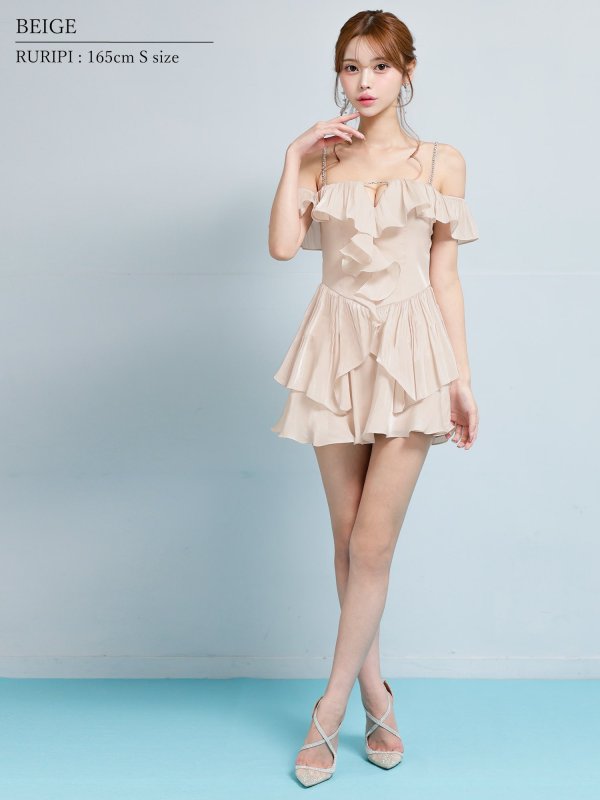 ベージュ モデル：るりぴ　身長：165cm　着用サイズ：Sサイズ