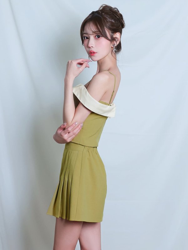 ベージュxマスタード　モデル：るりぴ　身長：165cm　着用サイズ：Sサイズ