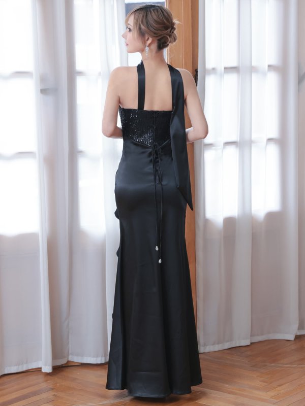 ブラック　モデル：葉月芽生　身長：157cm　着用サイズ：Sサイズ