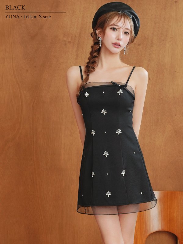 ブラック モデル：ゆな　身長：161cm　着用サイズ：Sサイズ