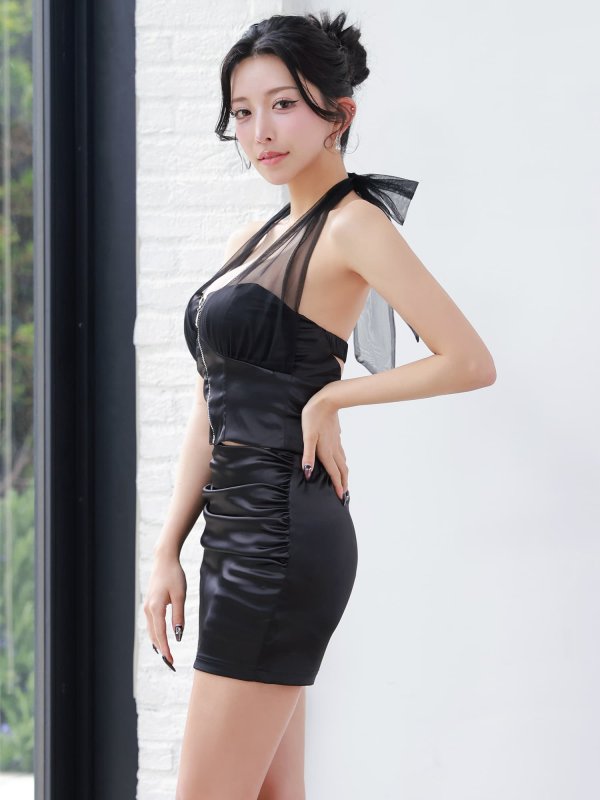 ブラック　モデル：ゆいぴす　身長：170cm　着用サイズ：Sサイズ