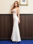 ホワイト　モデル：葉月芽生　身長：157cm　着用サイズ：Sサイズ