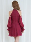 ワインレッド　モデル：葉月芽生　身長：157cm　着用サイズ：Sサイズ