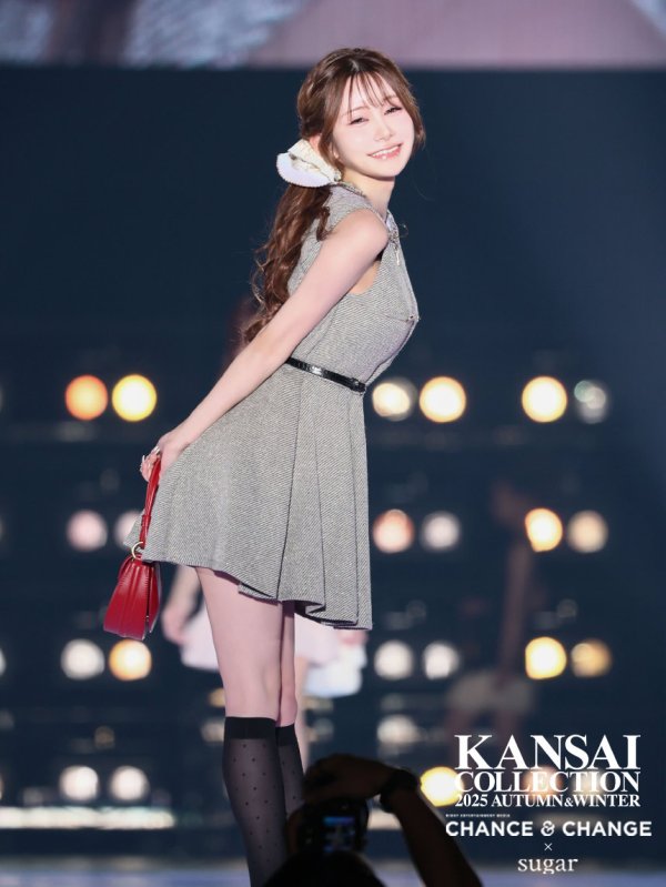 グレー　モデル：あやね　身長：156cm　着用サイズ：Sサイズ