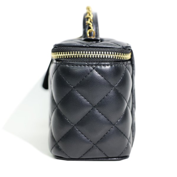 画像6: 【ANGEL R/エンジェルアール】キルティング/ フェイクレザー/ フラワーボタン/ ショルダーハンドバッグ【Fサイズ/3カラー】[OF02-C]  (6)