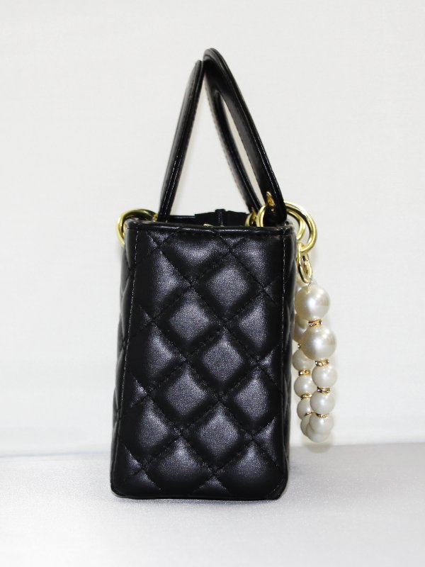 画像5: 【ANGEL R/エンジェルアール】パールチェーン付き/ キルティング/ ハンドバッグ【2カラー】[OF04] 【一部予約商品/12月下旬-1月上旬発送予定】 (5)