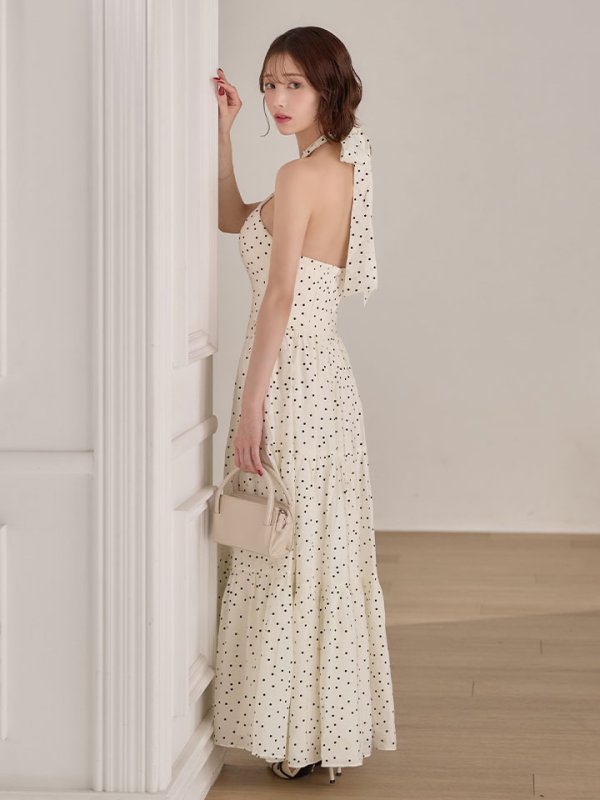 アイボリー モデル：天海りこ　身長：156cm　着用サイズ：Sサイズ