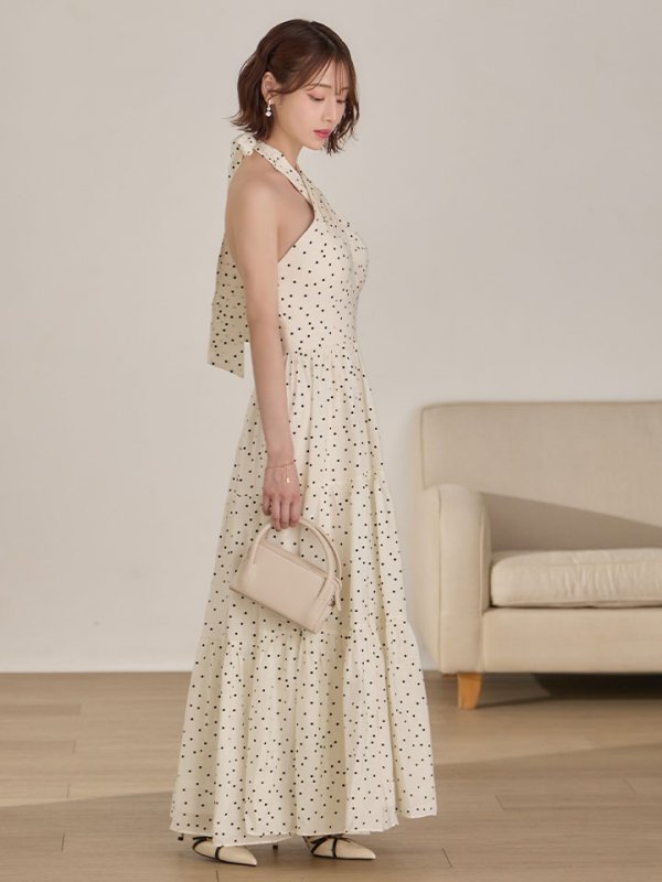 アイボリー モデル：天海りこ　身長：156cm　着用サイズ：Sサイズ