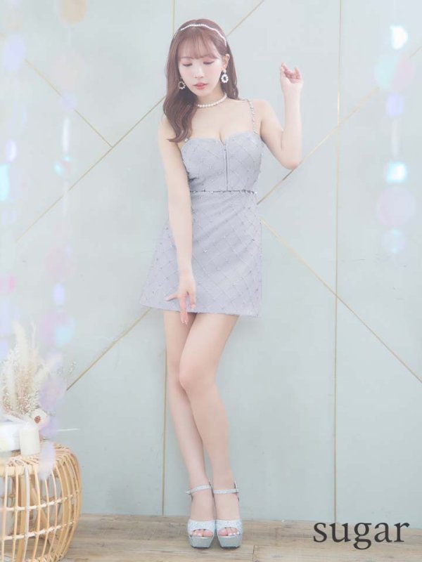 ブルー モデル：三上悠亜　身長：159cm　着用サイズ：Sサイズ