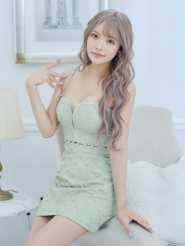 ミント モデル：如月れい　身長：156cm　着用サイズ：Sサイズ