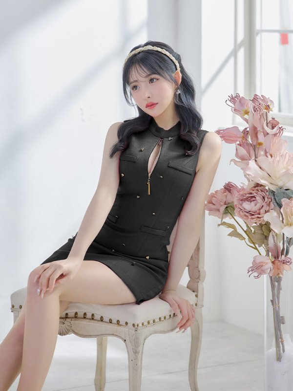 ブラック モデル：カルア　身長：156cm　着用サイズ：Sサイズ