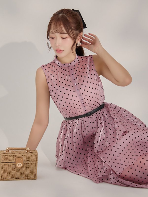 ピンク モデル:りな 身長:160cm 着用サイズ:Sサイズ