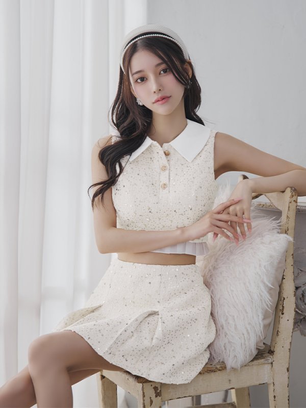 ホワイト モデル：ゆりお　身長：165cm　着用サイズ：Sサイズ