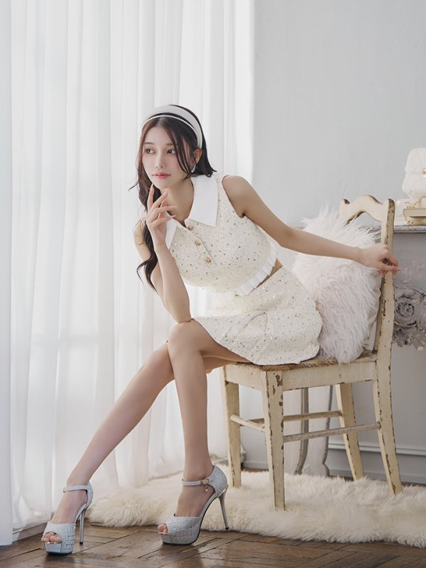 ホワイト モデル：ゆりお　身長：165cm　着用サイズ：Sサイズ