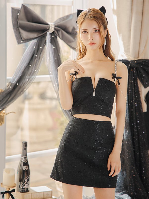 画像9: 訳あり商品☆使用感あり☆【かずは/関西コレクション着用】XSサイズあり【ROBE de FLEURS/ローブドフルール】スパンコール/ 刺繍レース/ フロントジップ/ キャミソール/ ショルダービジュー/ 台形スカート/ セットアップ/ ミニドレス/ キャバドレス[OF2]【 (9)