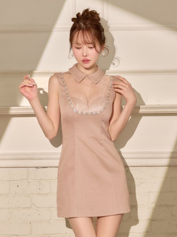 グレージュ　モデル：三上悠亜　身長：159cm　着用サイズ：Sサイズ
