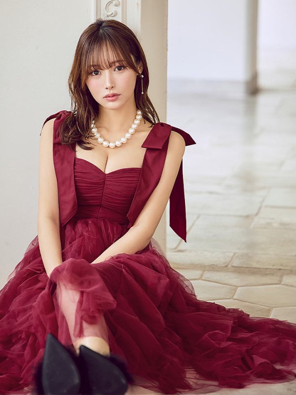 レッド　モデル：きほ　身長：169cm　着用サイズ：Sサイズ