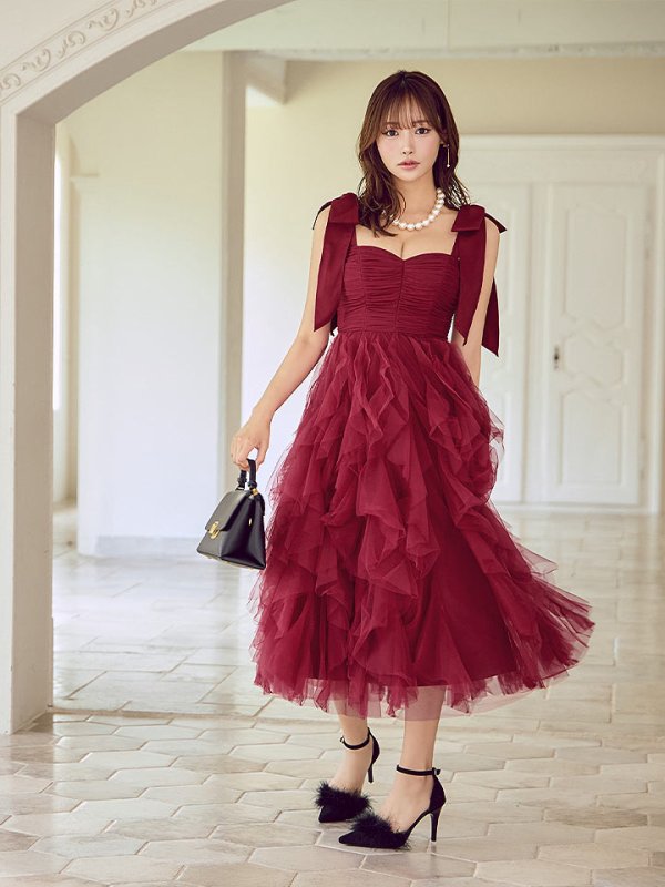 レッド　モデル：きほ　身長：169cm　着用サイズ：Sサイズ