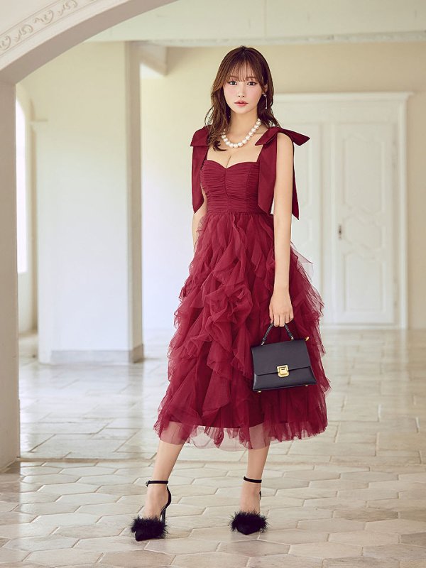 レッド　モデル：きほ　身長：169cm　着用サイズ：Sサイズ