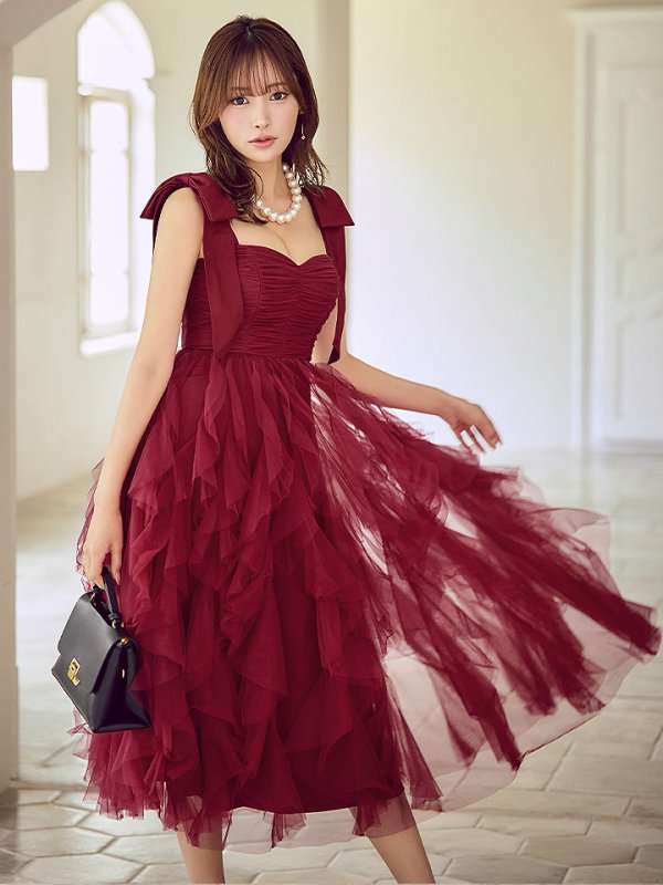 レッド　モデル：きほ　身長：169cm　着用サイズ：Sサイズ