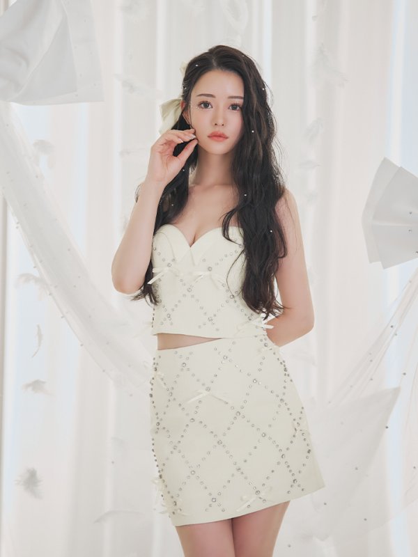 画像20: 【るな/関西コレクション着用】XSサイズあり【ROBE de FLEURS/ローブドフルール】サテンリボン/ ビジュー/ ガーリー/ セットアップ/ タイト/ ミニドレス/ キャバドレス[OF08] (20)