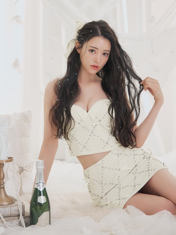 画像11: 【るな/関西コレクション着用】XSサイズあり【ROBE de FLEURS/ローブドフルール】サテンリボン/ ビジュー/ ガーリー/ セットアップ/ タイト/ ミニドレス/ キャバドレス[OF08] (11)