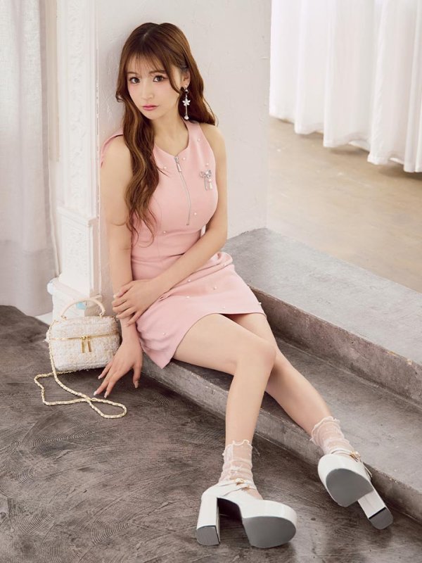 ピンク モデル：ゆめ　身長：160cm　着用サイズ：Sサイズ