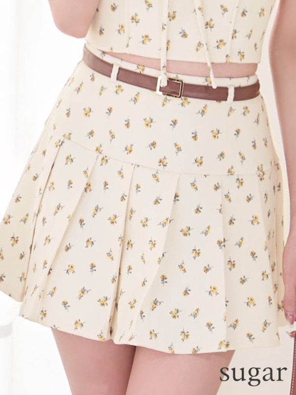 イエロー　モデル：飛鳥　身長：160cm　着用サイズ：Sサイズ