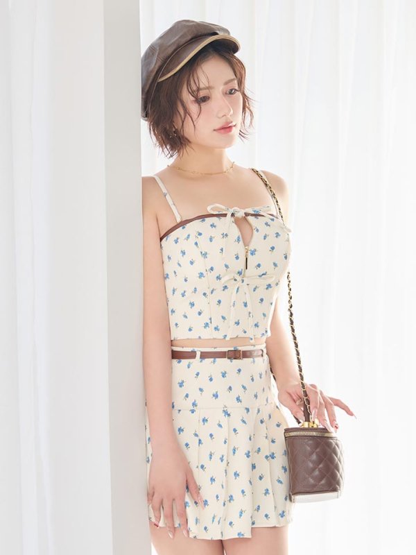 ブルー　モデル：ななみん　着用サイズ：Sサイズ