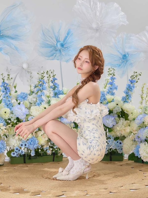 ブルー　モデル：まみ　身長：161cm　着用サイズ：Sサイズ