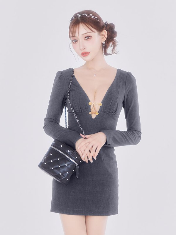 グレー　モデル：明日花キララ　身長：162cm 着用サイズ：Sサイズ