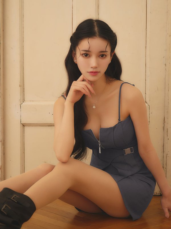 グレー モデル：ゆりお　身長：165cm　着用サイズ：Sサイズ