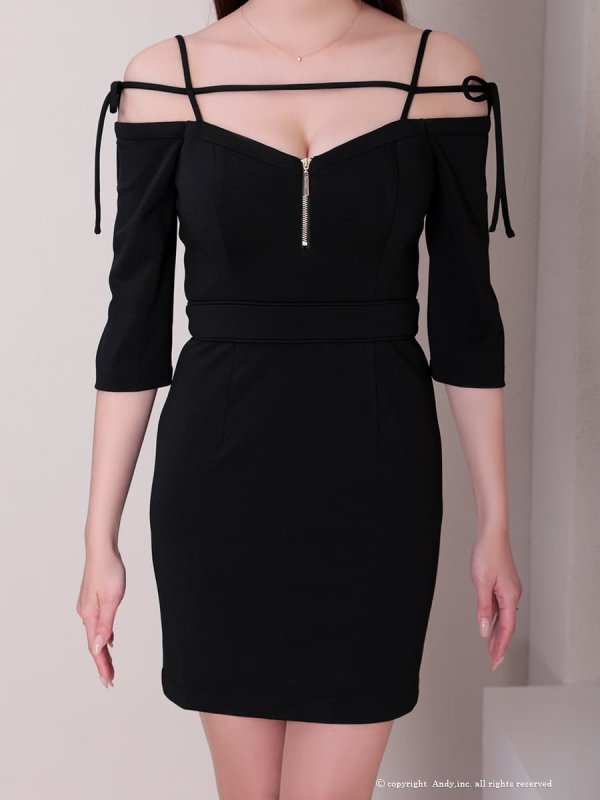 ブラック　モデル：あみ　身長：163cm　着用サイズ：Sサイズ