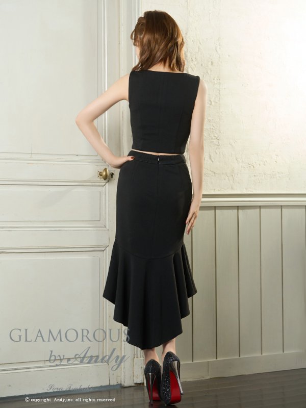 ブラック モデル:椿そら 身長:160cm 着用サイズ:Sサイズ