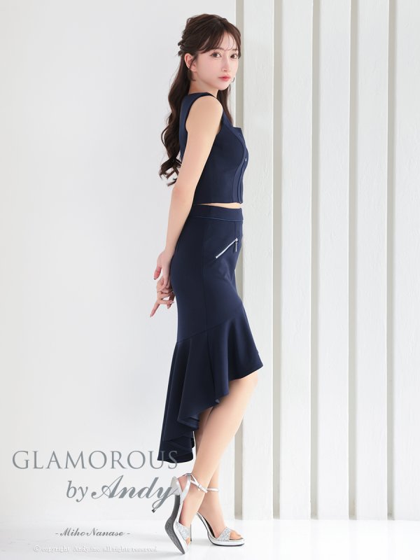 ネイビー モデル:七瀬みほ 身長:162cm 着用サイズ:Sサイズ